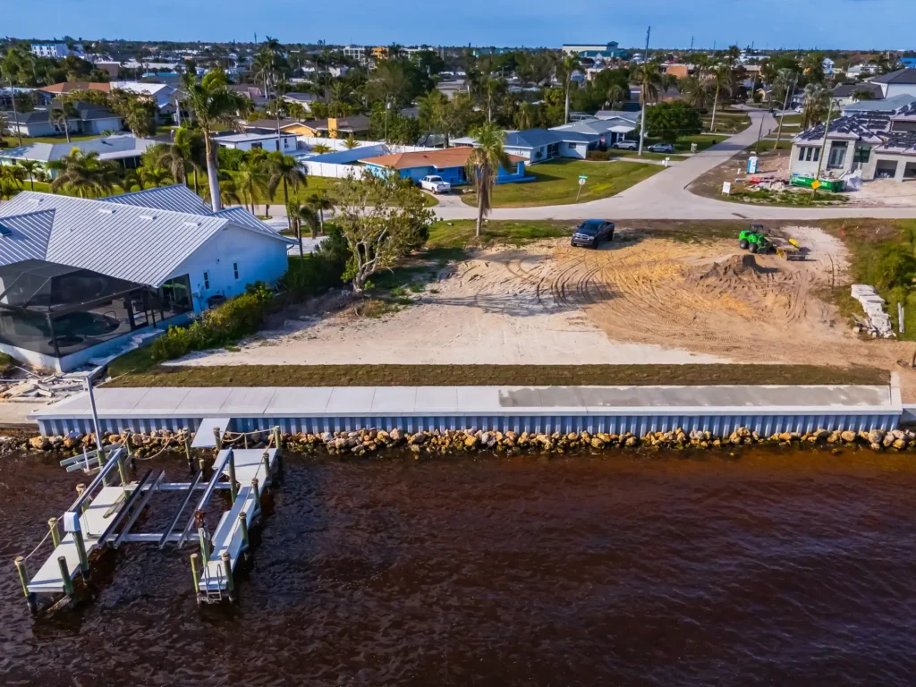 Vinyl Seawalls Lee County: Why Vinyl Seawalls Are the Best
